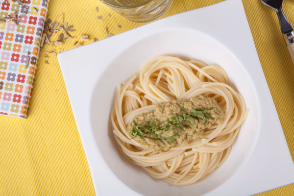 PASTA CON CHUTNEY DE CABALLA