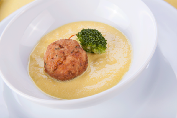 ALBONDIGAS DE MELVA Y AZAFRAN
